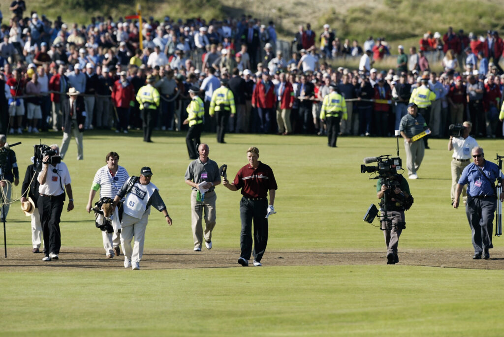 Ernie Els acknowledges the crowd during the 2002 Open Championship at Muirfield