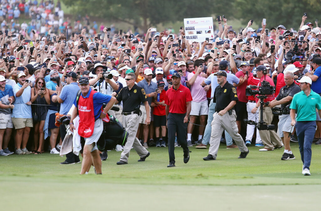 Tiger Woods walks up the final hole at the 2018 Tour Championship